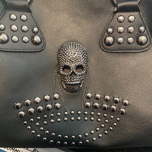NWT skull bag💀 - Picture 10 of 10